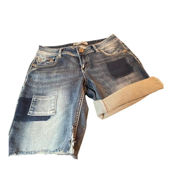 twentyone Black by rue 21 cut-off blue jeans - Picture 1 of 10